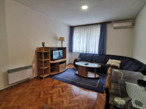 1 soban stan na lokaciji: Mostar, centar, Avenija
